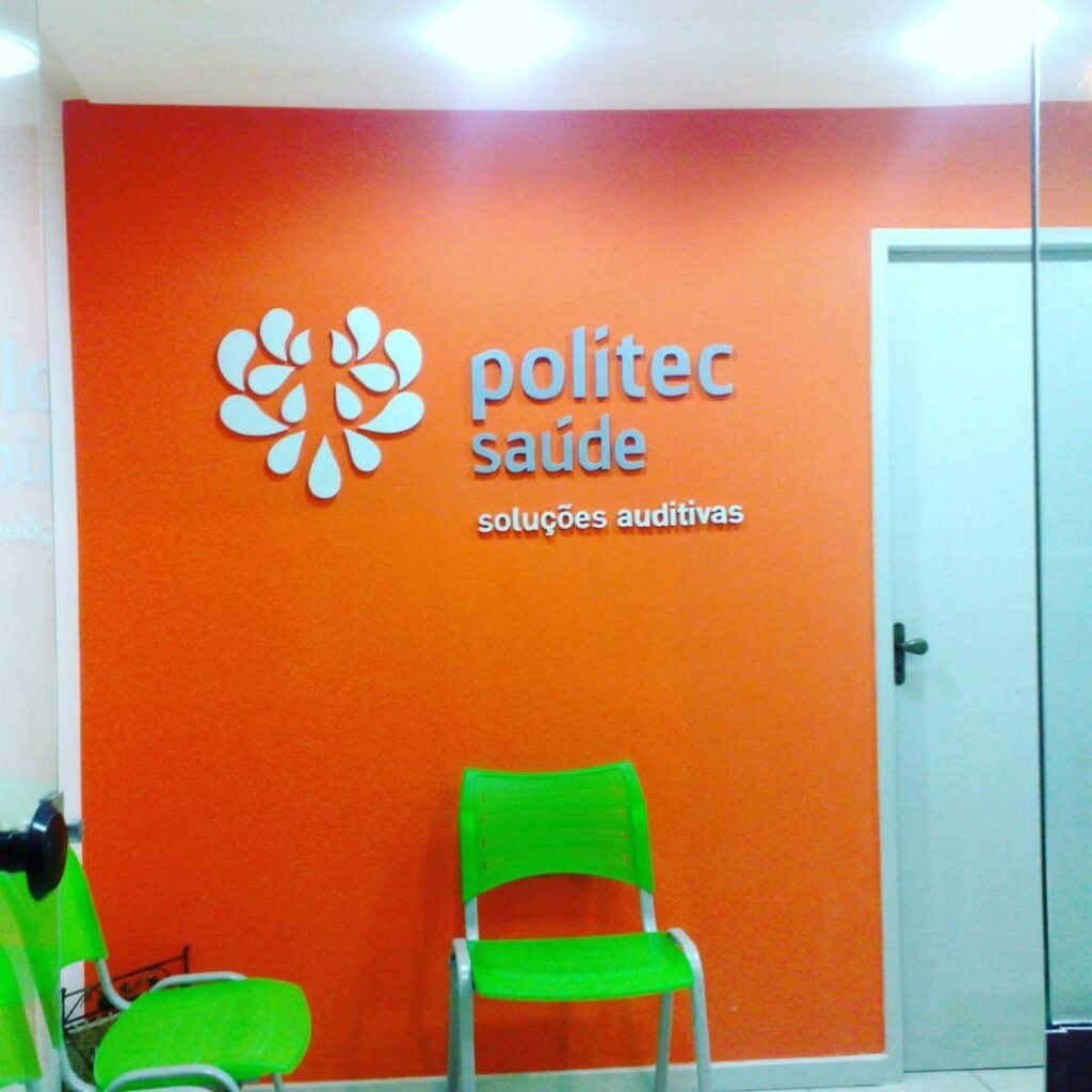 letreiro letra caixa para clinica de saude