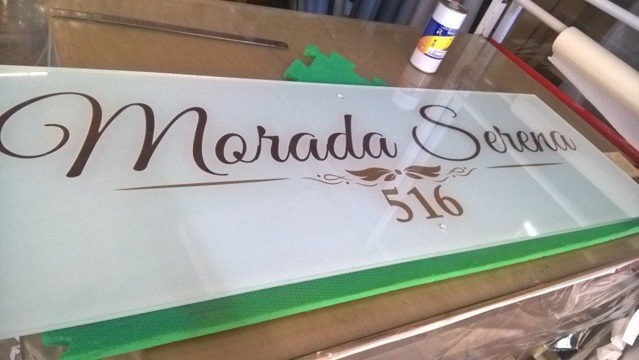 vidro para condominio placa morada serena